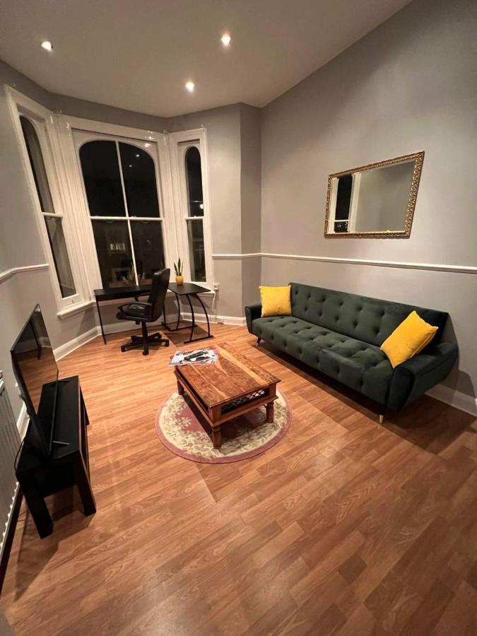 Central, Cozy Victorian Flat Next To Harrods Apartment London