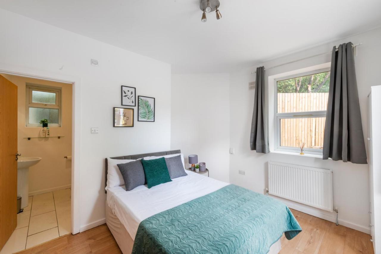 Apartment In Brixton Next Door To Brockwell Park London