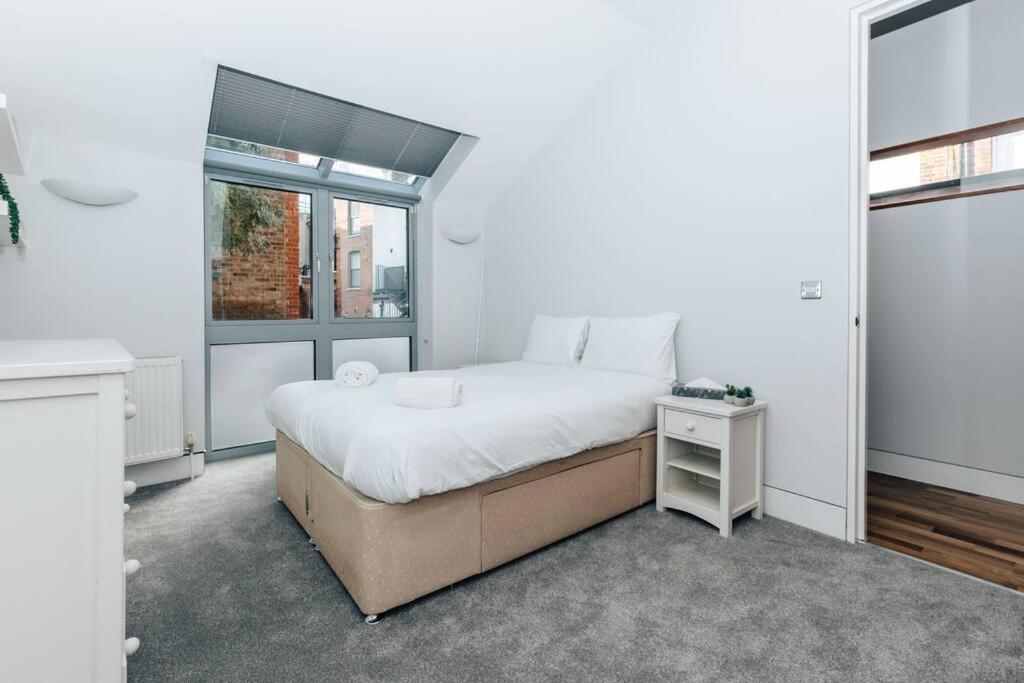 The Broadway, Crouch End * London