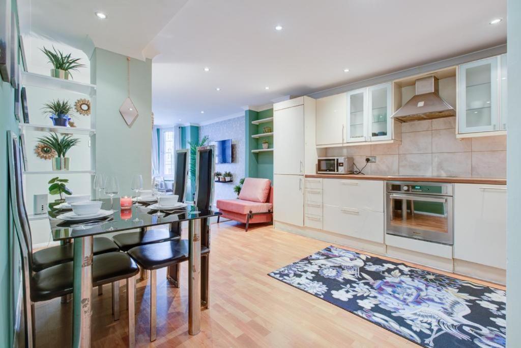 Apartment Marble Arch 2 Bedroom London