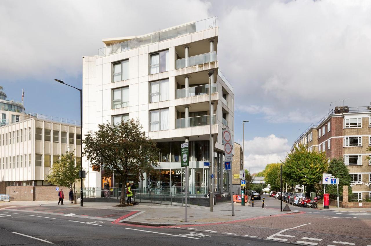 Apartment Superb With Terrace Near The River In Putney By Underthedoormat *