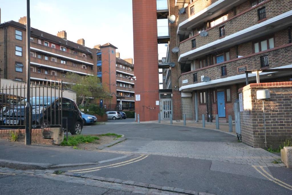 Lovely 4 Bedroom Close To The City Walking Distance From The Rivere View Apartamento *