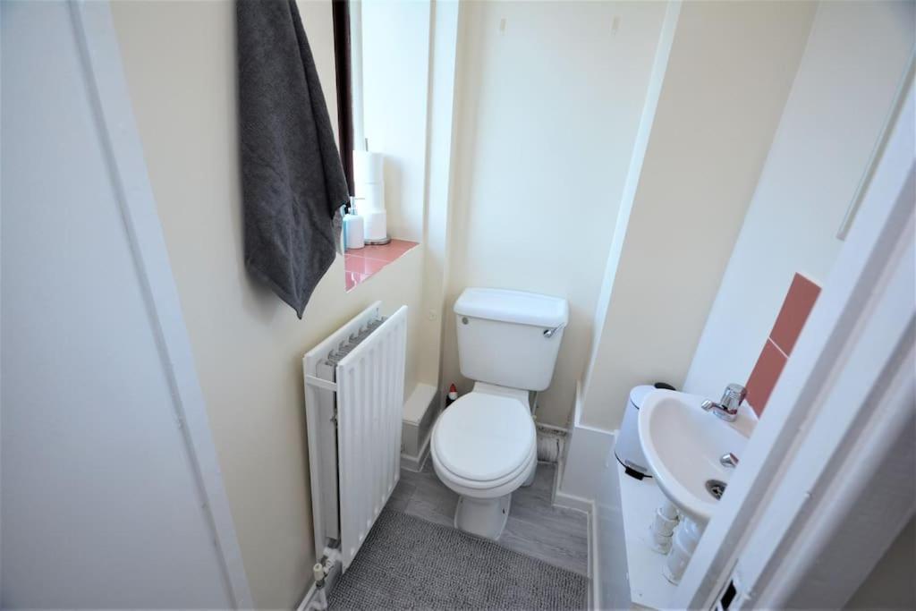 Apartamento Lovely 4 Bedroom Close To The City Walking Distance From The Rivere View