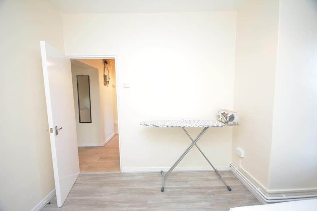 Apartamento Lovely 4 Bedroom Close To The City Walking Distance From The Rivere View *