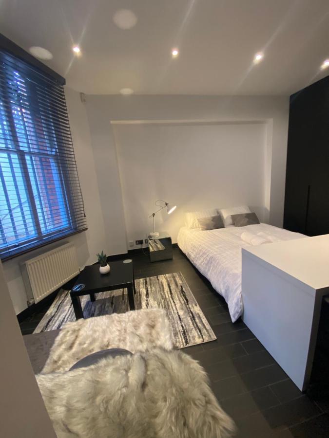 Apartamento Beautiful Modern Studio In High Street Kensington Londres