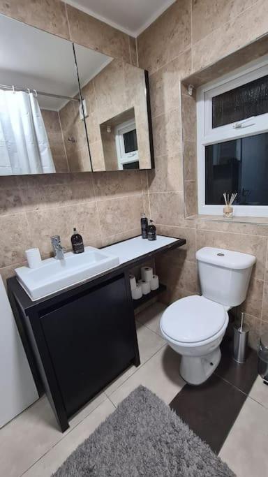 Apartment Luxury 1 Bedroom Flat In The Heart Of Wood London