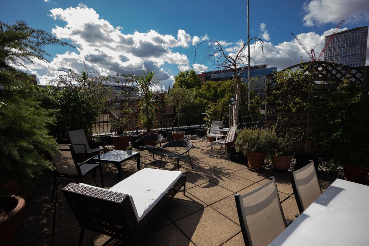 The Covent Garden 3 Bedroom Penthouse With Rooftop Terrace *