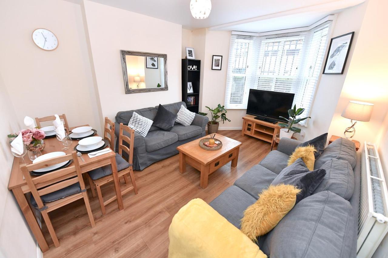 Kingsley Tower Bridge Apartment *
