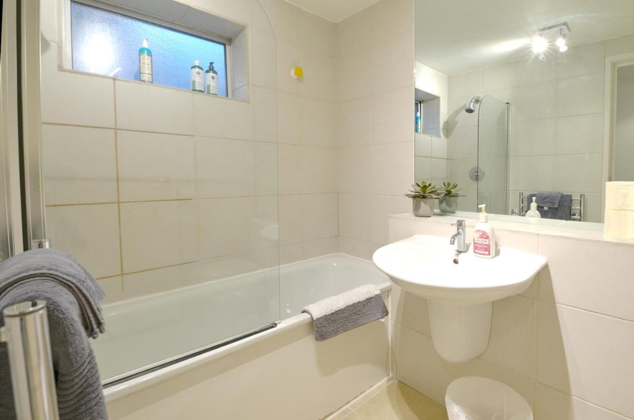 Soho Lovely Central Studio Lift Access Apartment