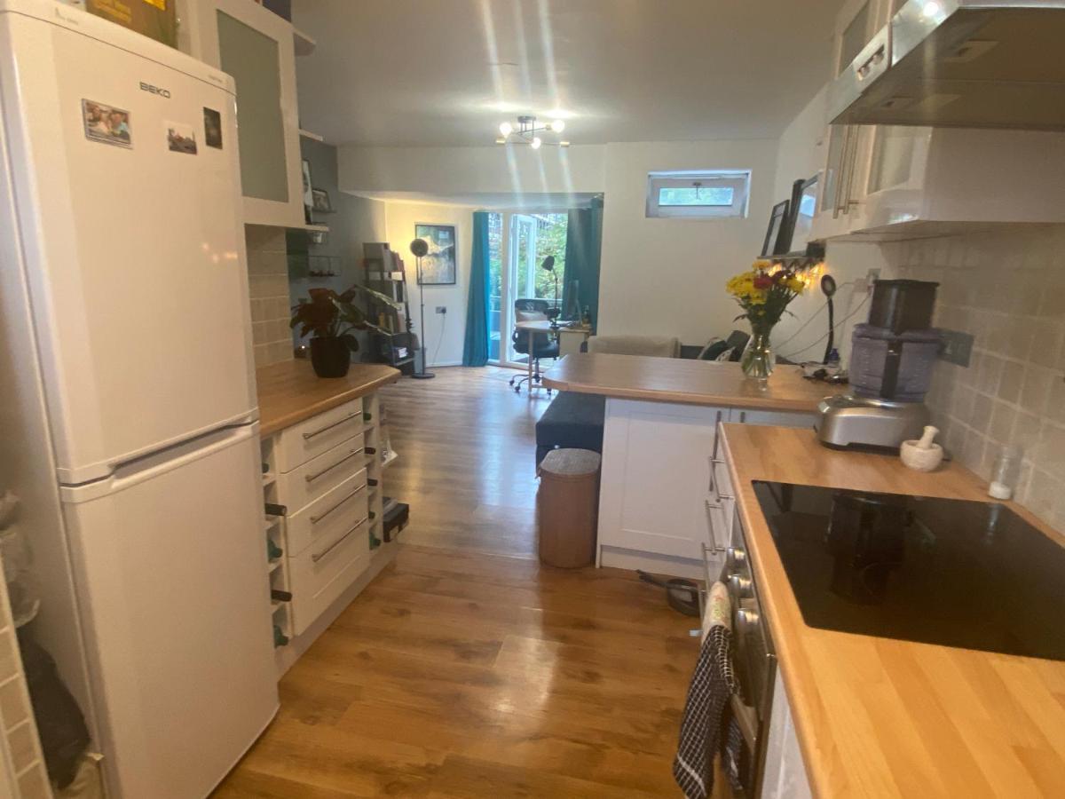 Apartment Hidden Gem In Oval - Elephant And Castle *