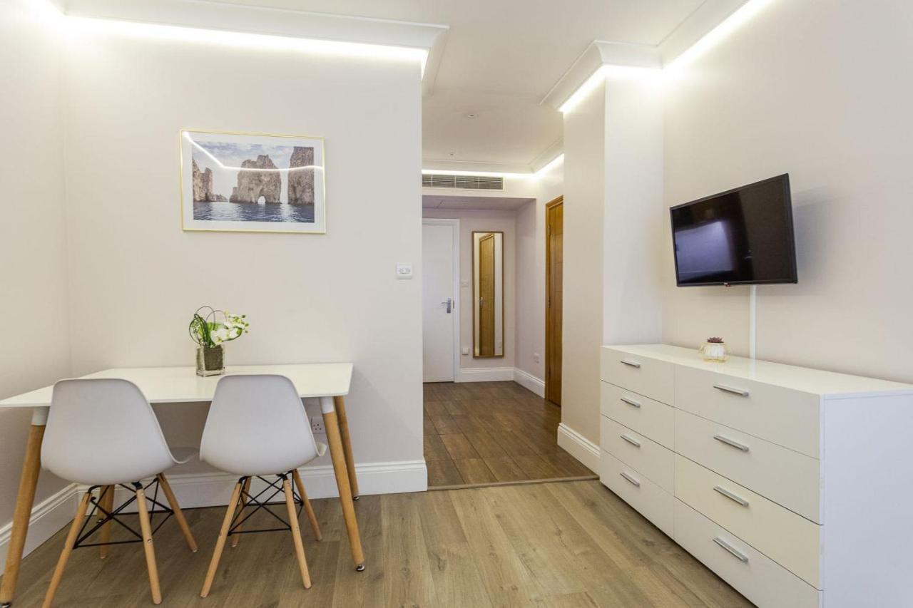 Apartment Cleveland Residences Russell Square *