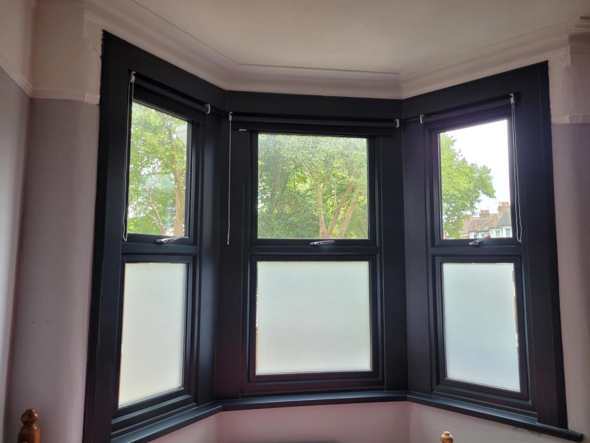 Hospedagem domiciliar Arsenal And Tottenham Double Bedroom *