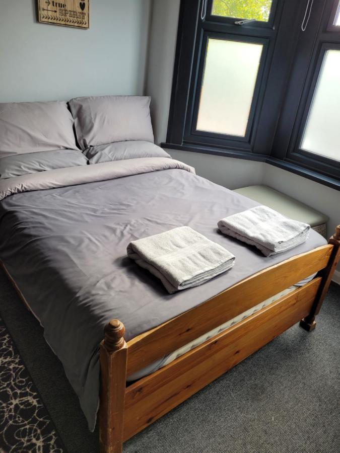 Arsenal And Tottenham Double Bedroom Hospedagem domiciliar *