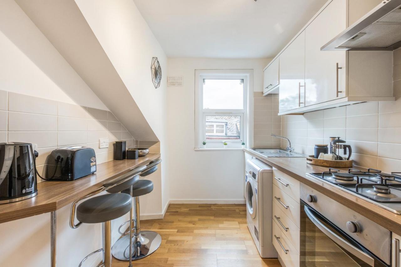 Apartment In Brixton Next Door To Brockwell Park *