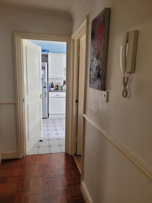 Lovely 2 Double Bed Aptmnt In Historic Greenwich Apartment