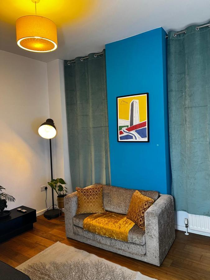 Luxury 2 Bed Flat 2 Min From Station Nearby Other 4 Stations Apartment