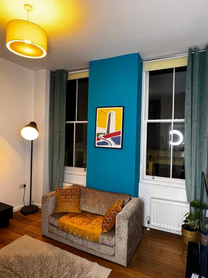 Luxury 2 Bed Flat 2 Min From Station Nearby Other 4 Stations * London