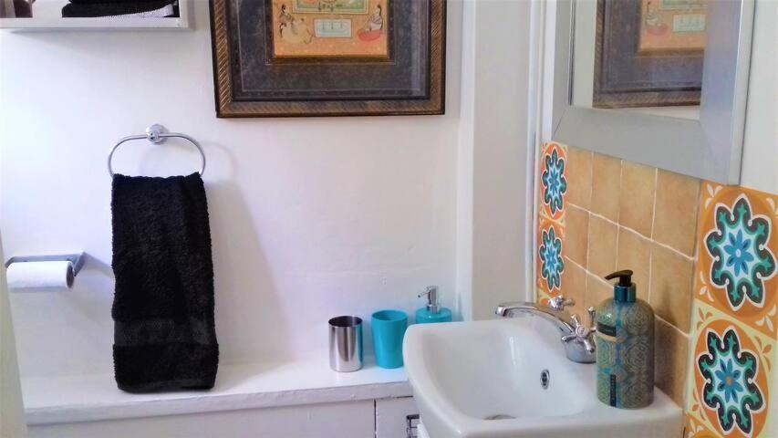 Oriental 1 Dbl Bed Ground Floor Flat Royal Greenwich *