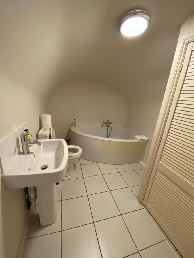 Apartment Stylish Maisonette And In Victoria London