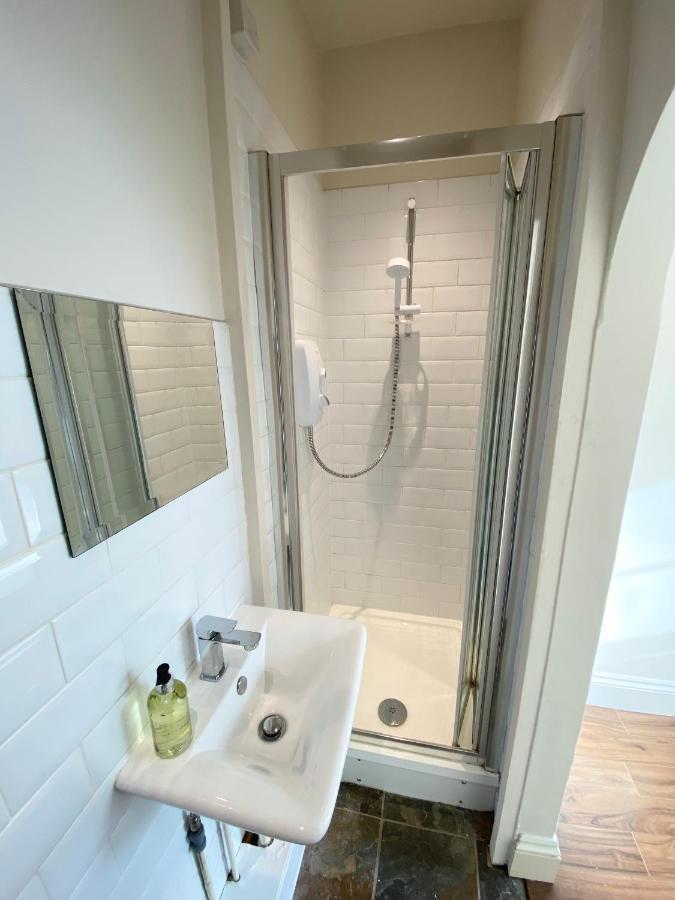 Apartment Stylish Maisonette And In Victoria *