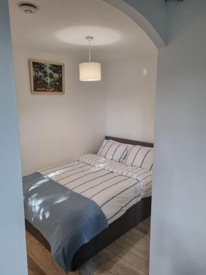Surrey Quays Studio Apartment
