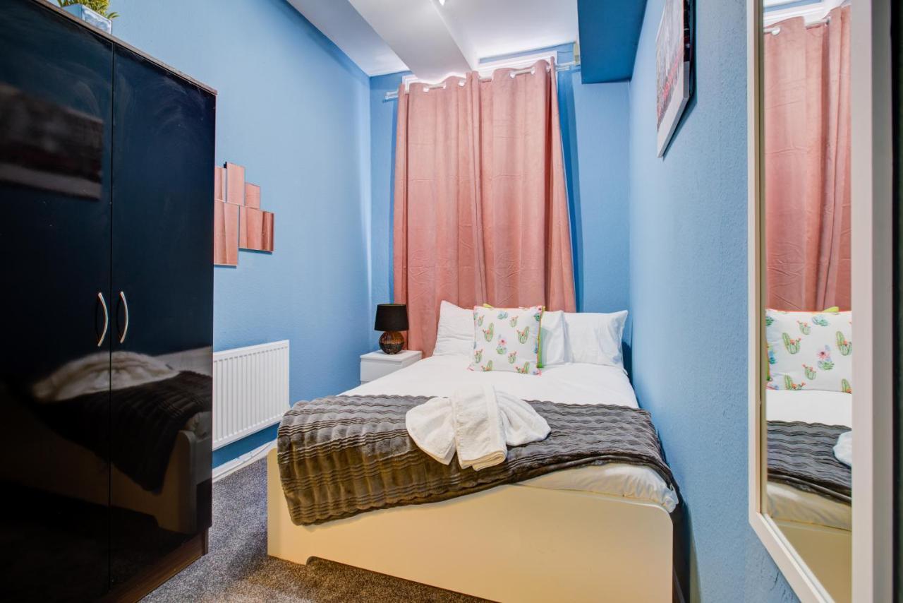 Inviting 2-bed Budget In Apartamento *