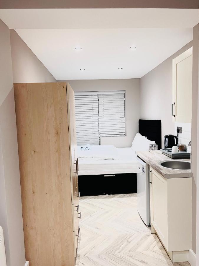 Homestay Lbt Ltd London