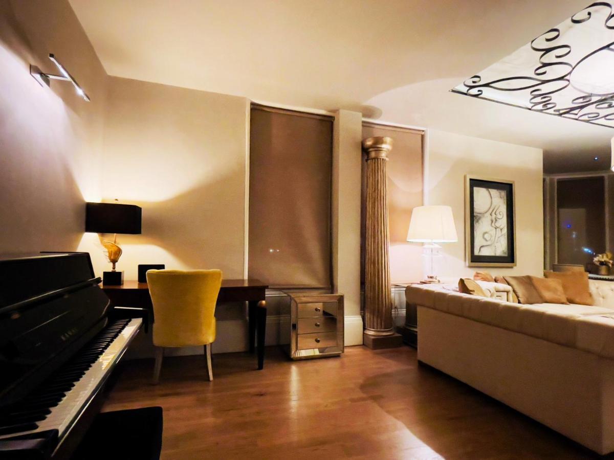 Elizabeth's Place - London's Hidden Gem Apartment