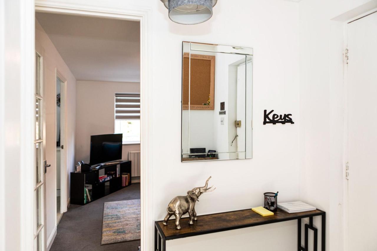 Pass The Keys - Modern Flat In South Apartment *