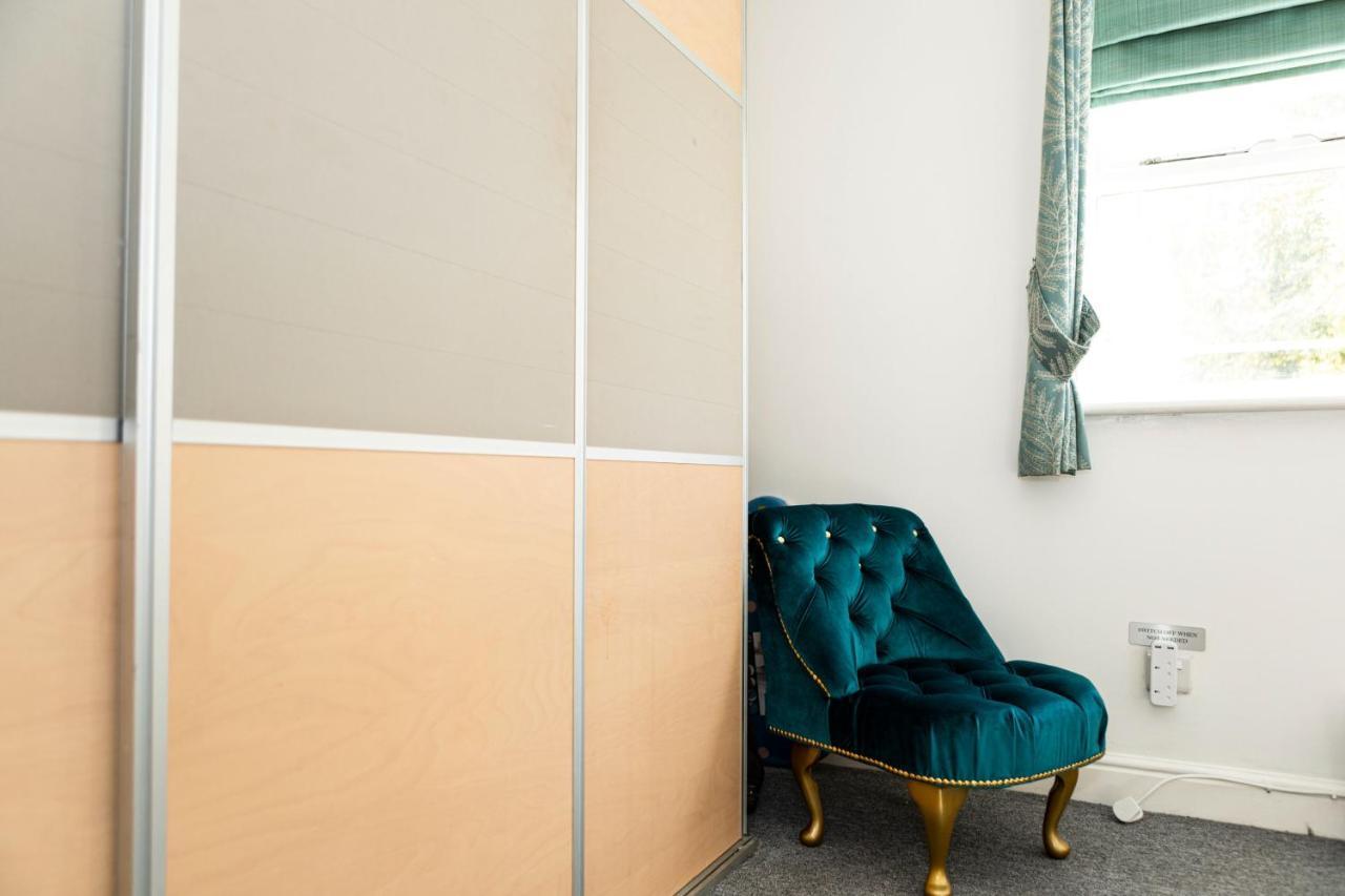 Pass The Keys - Modern Flat In South