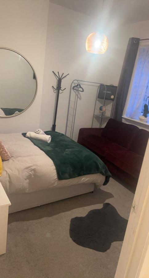 Spacious Double In Prime Location Homestay London