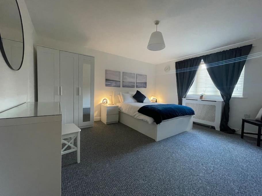 Flamingo Woolwich Free Parking And Wi-fi Apartment *
