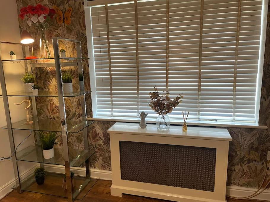 Flamingo Woolwich Free Parking And Wi-fi Apartment