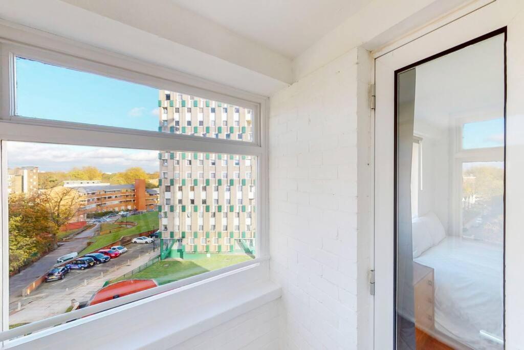 Stylish 2-bedroom Flat In Bethnal Green London