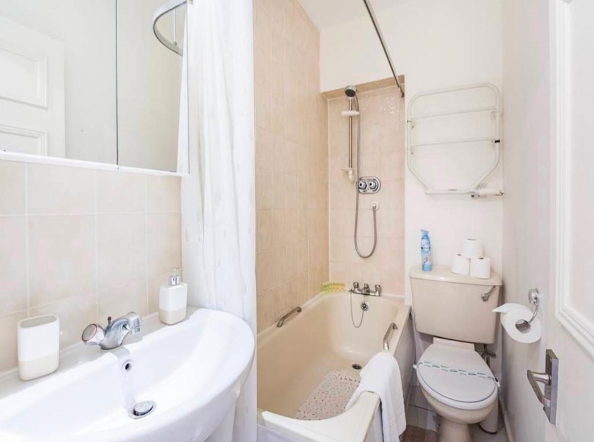 Apartment Double With Garden View London