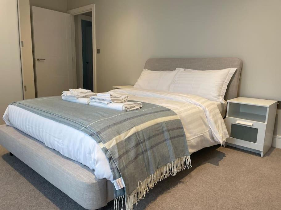 Thats The Pad - 2 Bedroom Pied-a-terre In Wimbledon * London