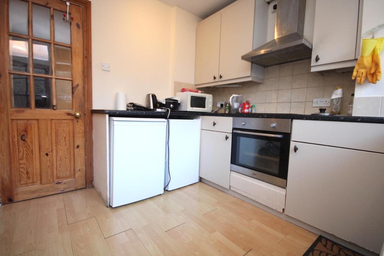 Three Bedroom Flat With Garden In Fulham * Londres