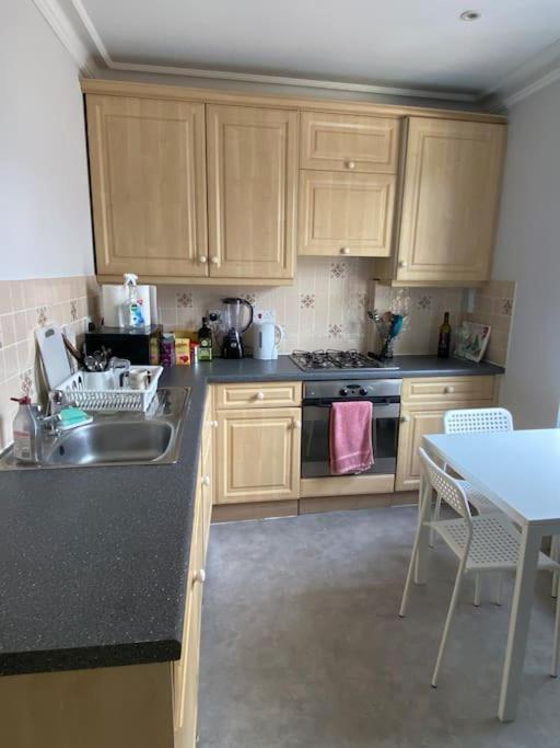 Apartment Cosy Flat In Zone 2 *