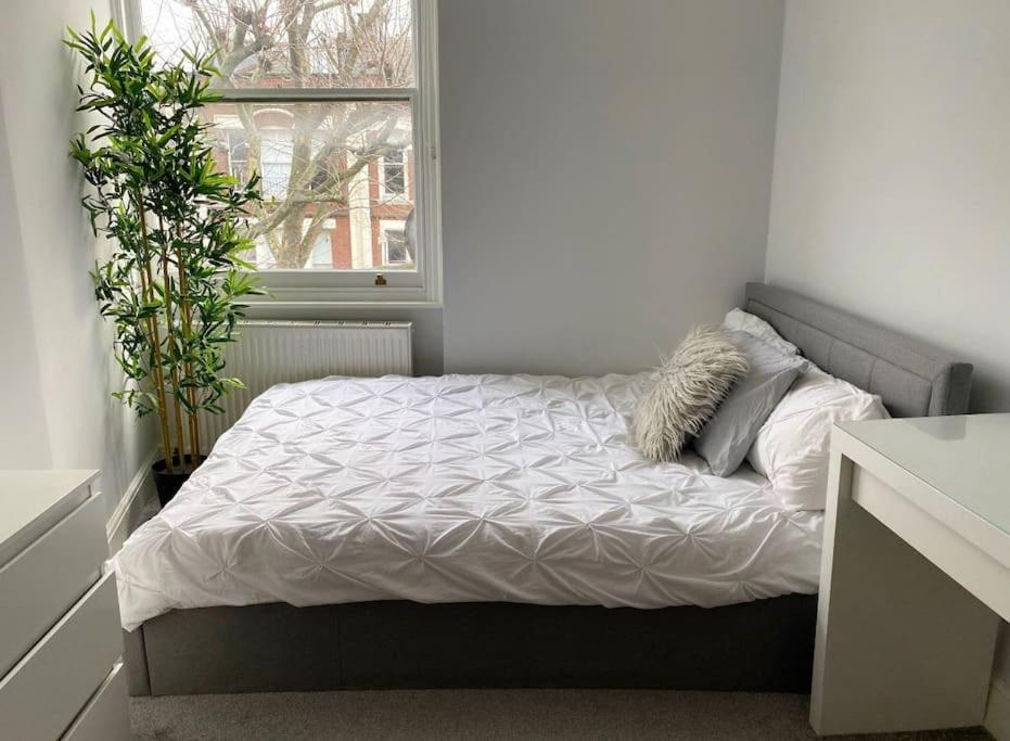 Cosy Flat In Zone 2 * London