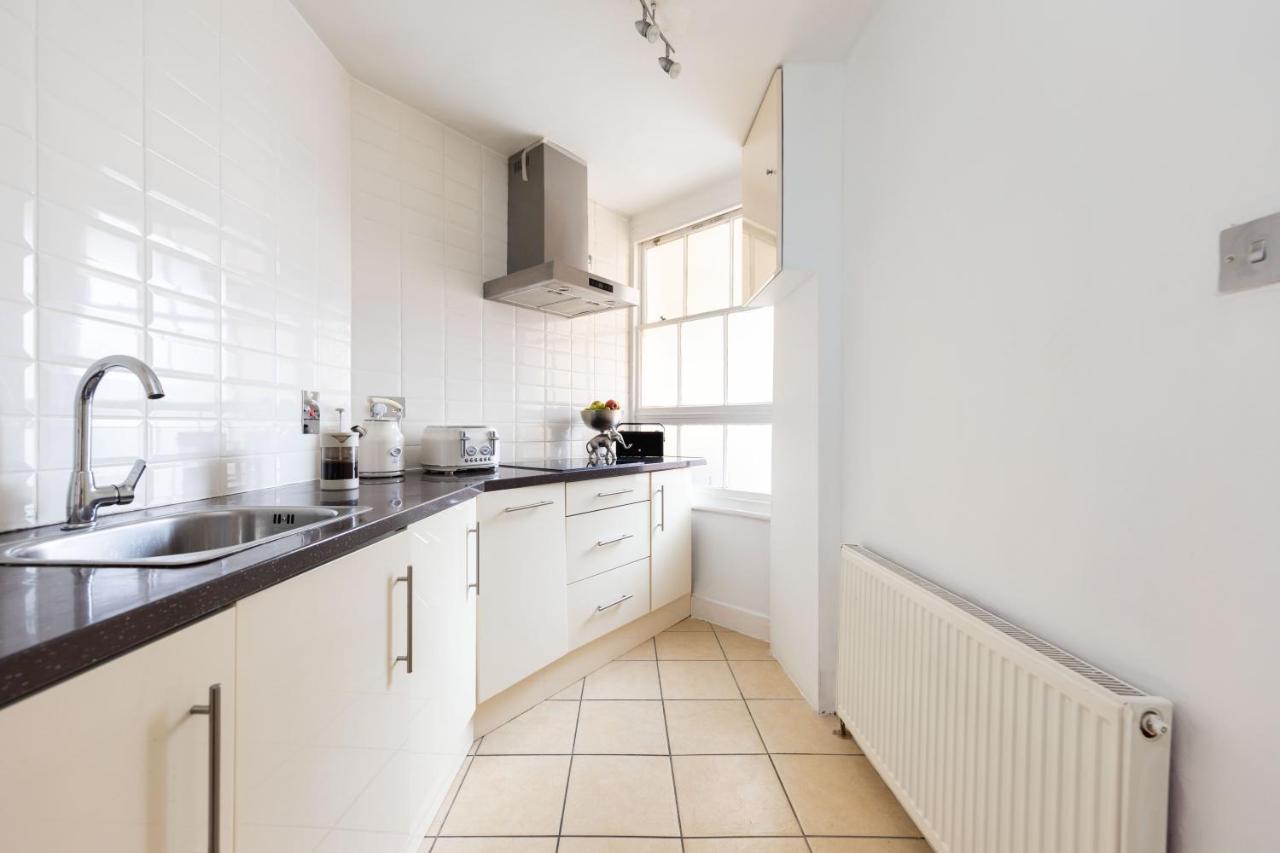 Spacious 1 Bed Oxford Street - Sleeps 4 Apartment London