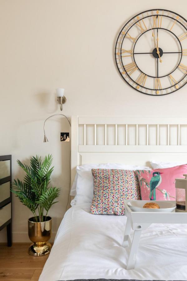 Spacious 1 Bed Oxford Street - Sleeps 4 Apartamento Londres