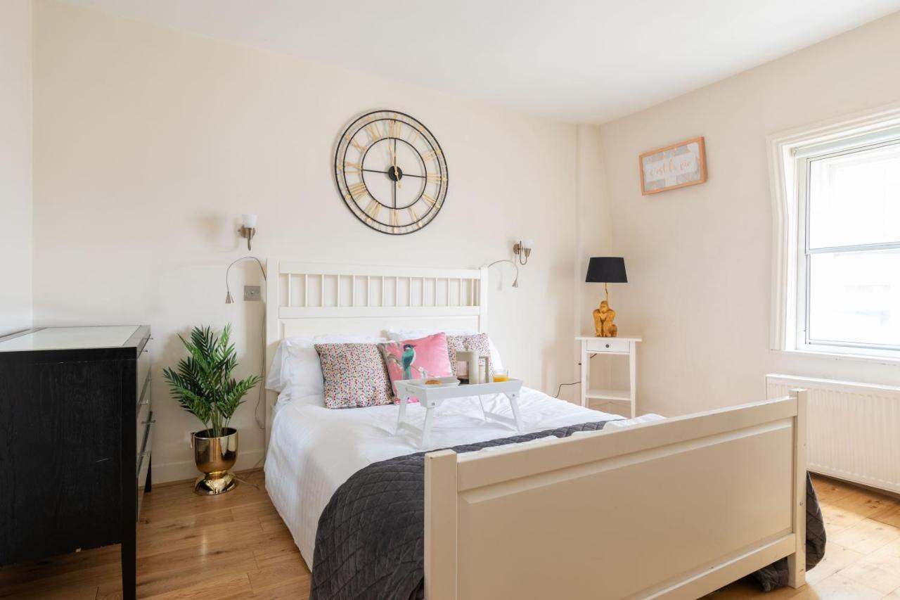 Spacious 1 Bed Oxford Street - Sleeps 4