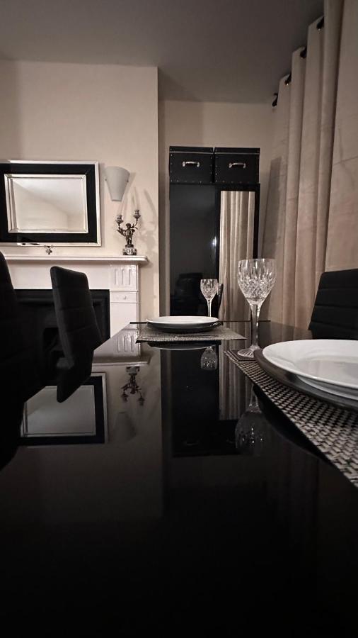 Central Spacious Studio Apartment *