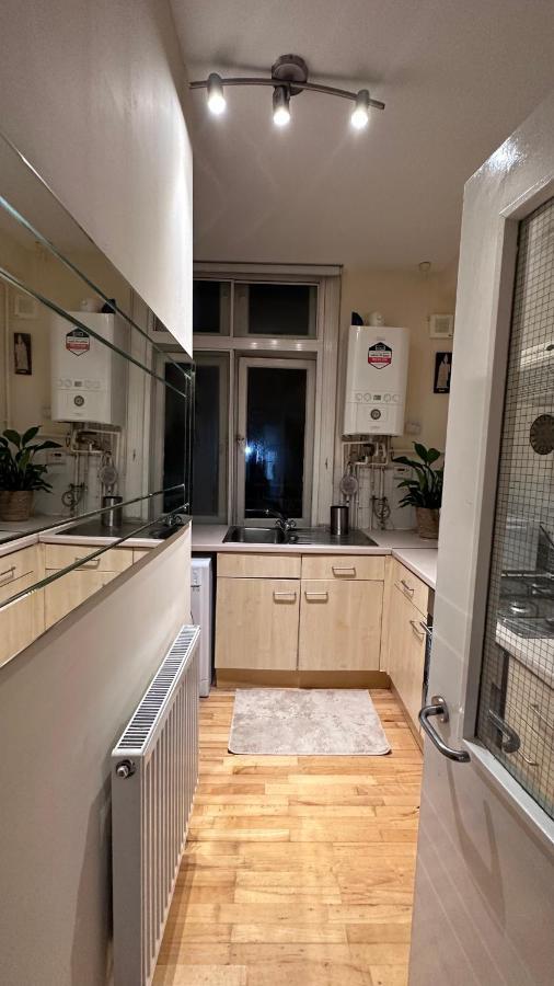 Central Spacious Studio Apartment *