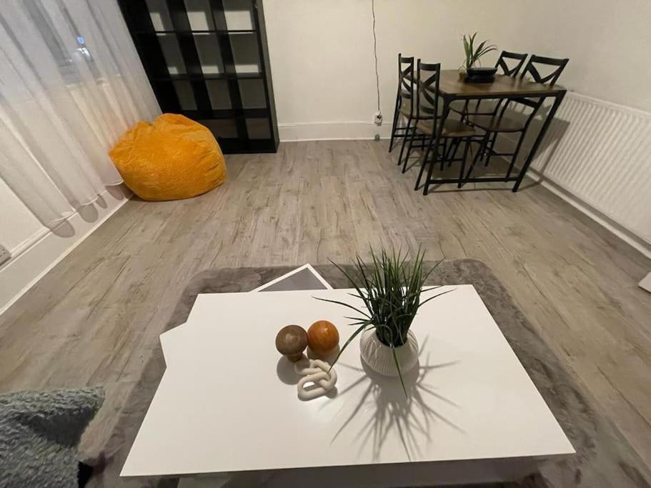 Apartamento Stunning 2 Bedroom On Tower Bridge Londres