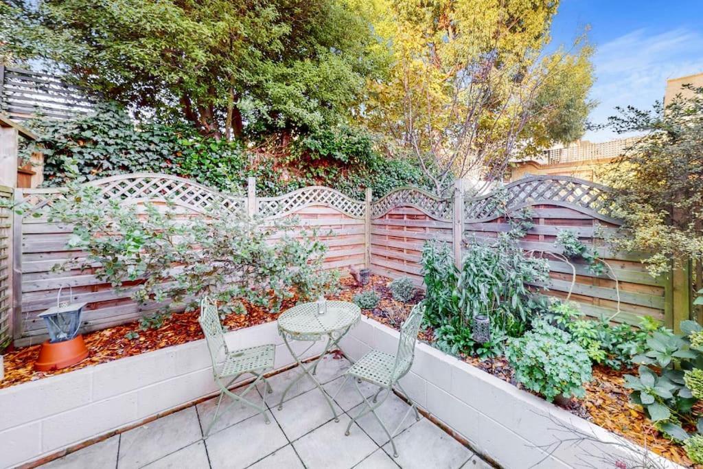 Stunning One Bedroom In Honor Oak Apartamento Londres