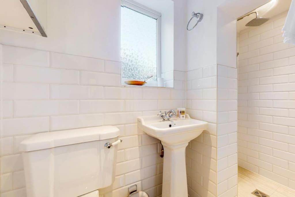 Stunning One Bedroom In Honor Oak Londres