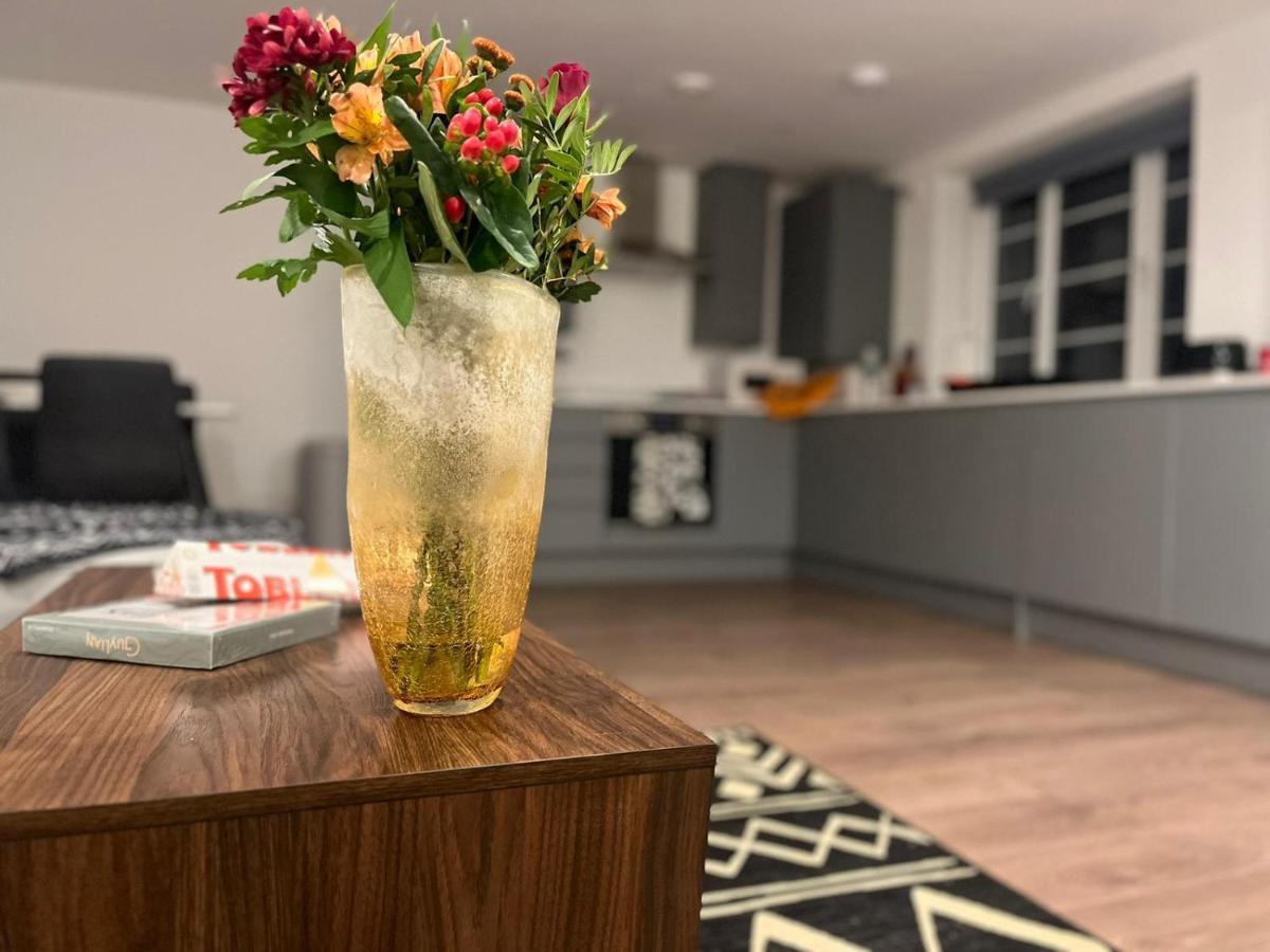 Guest house Stunning By Nine Elms Station London
