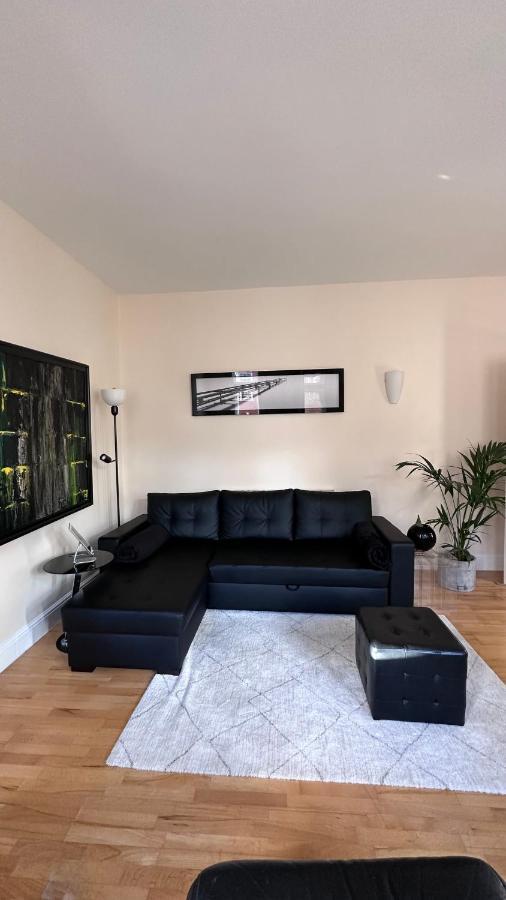 Central Spacious Studio Apartment *