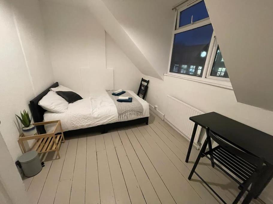 Stunning 2 Bedroom On Tower Bridge Apartamento
